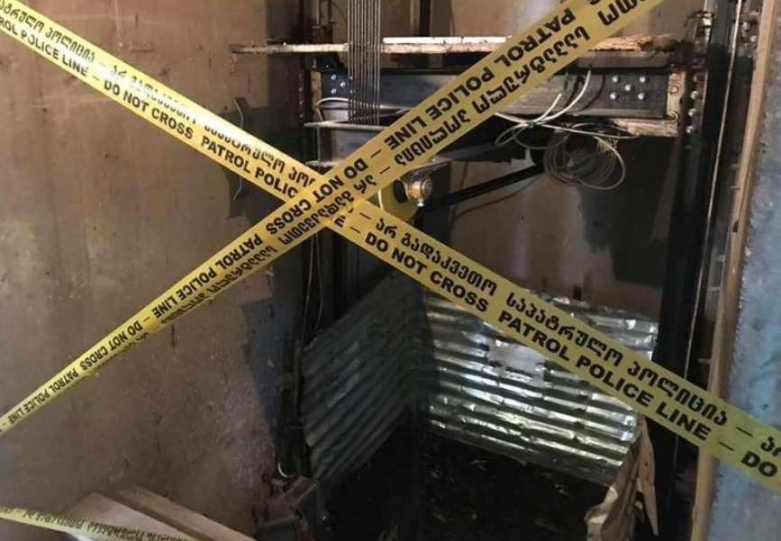 Sanzonada liftin qırılması nəticəsində 6 nəfər xəsarət alıb