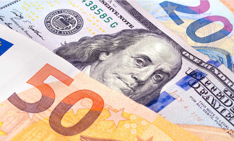Dollar və avro həftənin ilk günü ucuzlaşdı | MƏZƏNNƏ